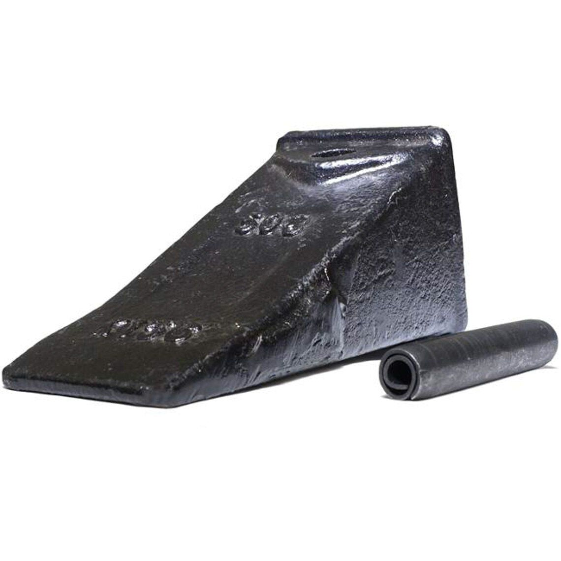 X156 Bucket Teeth w/ P156 Roll Pin – Titan Attachments