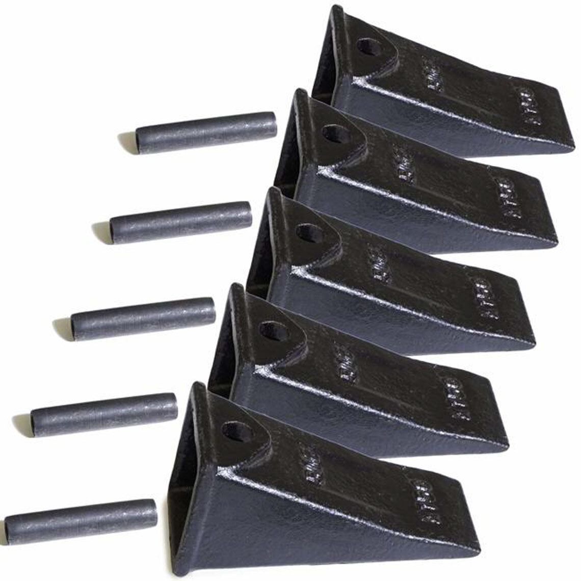 5 PC X156 Bucket Teeth w/ P156 Roll Pin – Titan Attachments