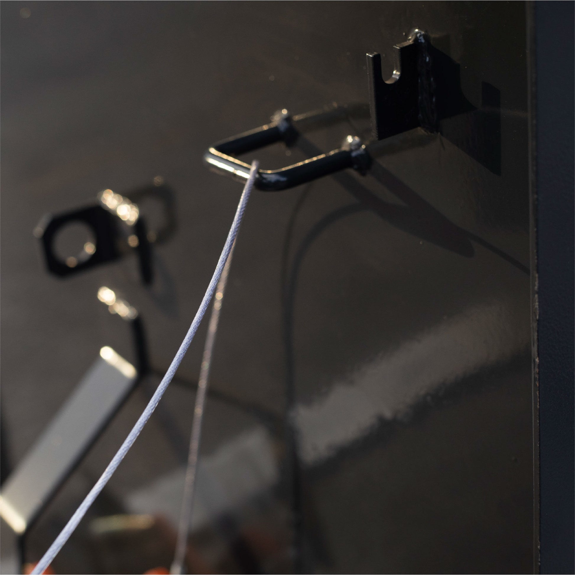 Pull-Down Latch for Self-Dumping Hopper