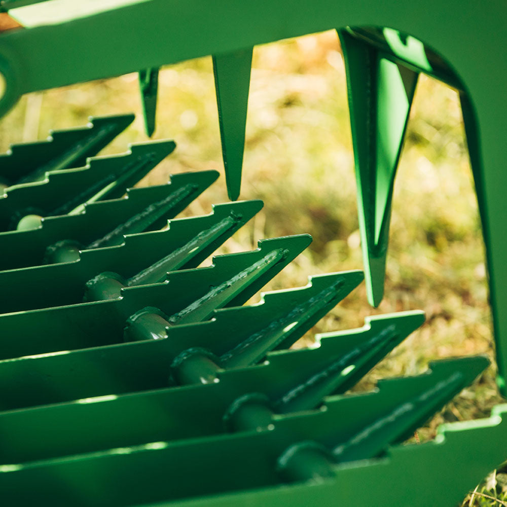 Standard Series Root Grapple Bucket, Fits John Deere | Titan Attachments