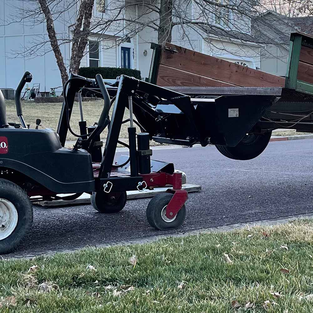 42" Mini Skid Steer Bucket - view 3