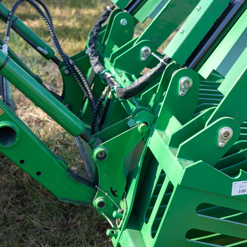 72" Fine Grade Skeleton Rock Grapple Bucket Fits John Deere Tractors - view 9