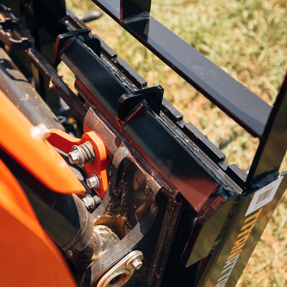 Pro Series Hay Frame Attachment | 32" Main Spear + 17.5" Stabilizers