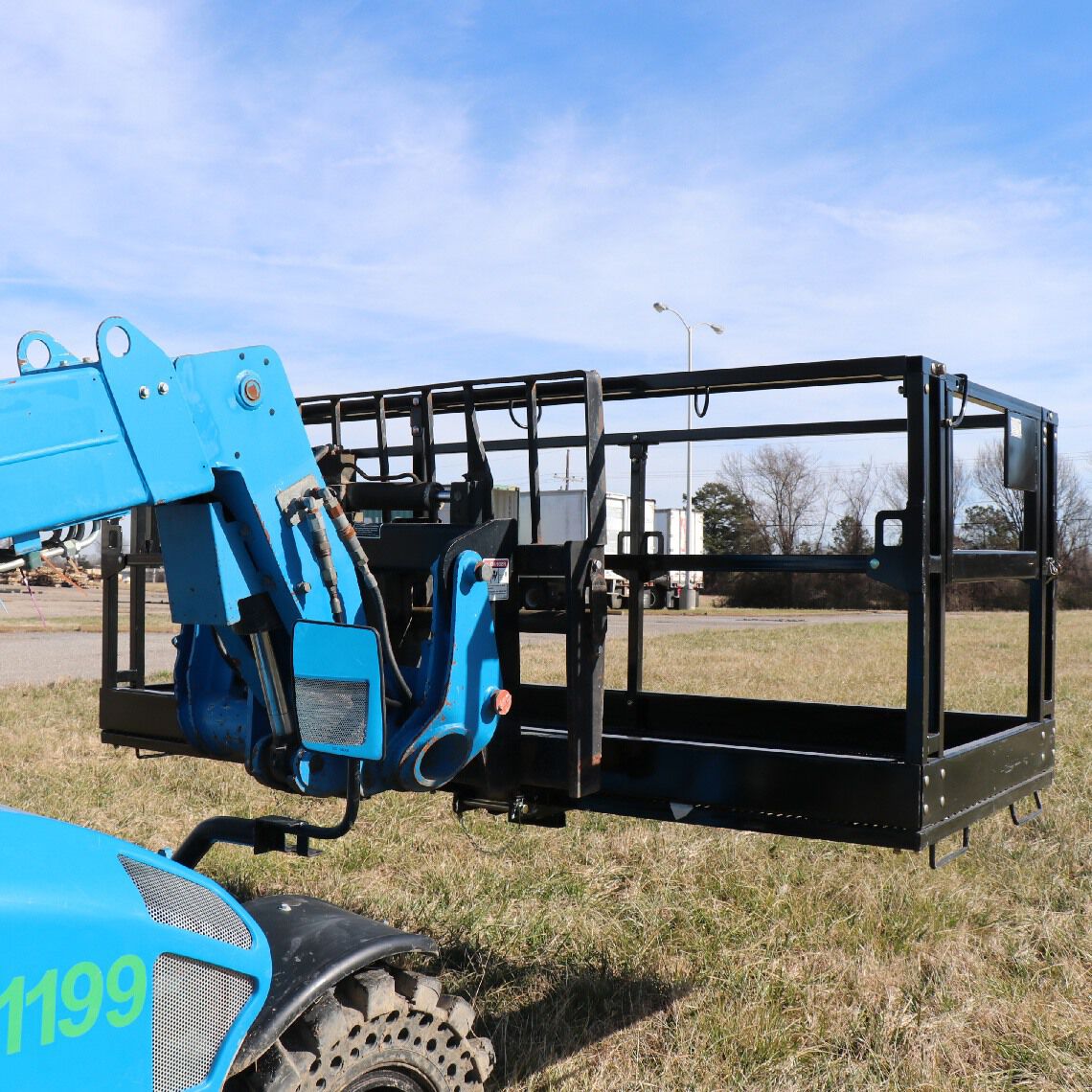 SCRATCH AND DENT - 4'x9' 8" Telehandler Work Platform Man Basket - FINAL SALE - view 8