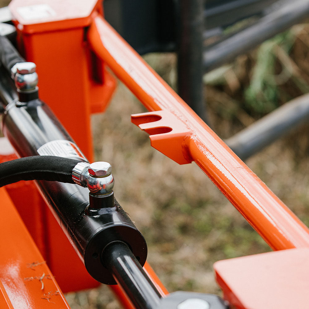 Round Hay Bale Gripper Squeezer | Titan Attachments