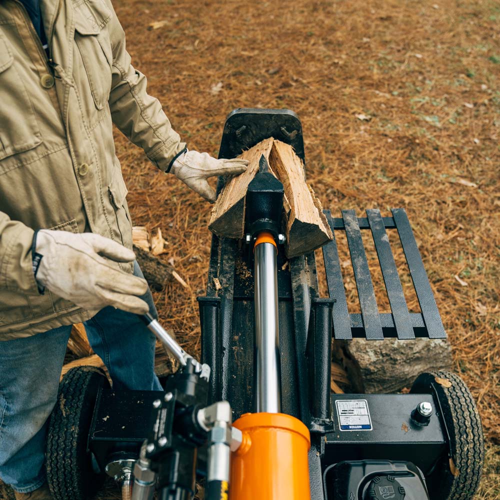 30 Ton Horizontal/Vertical Tow-Behind Log Splitter - view 4