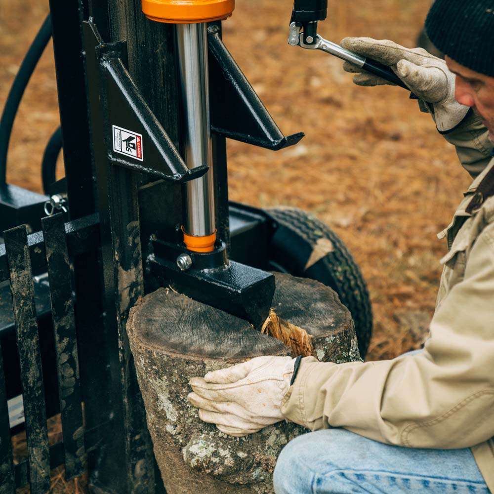 30 Ton Horizontal/Vertical Tow-Behind Log Splitter