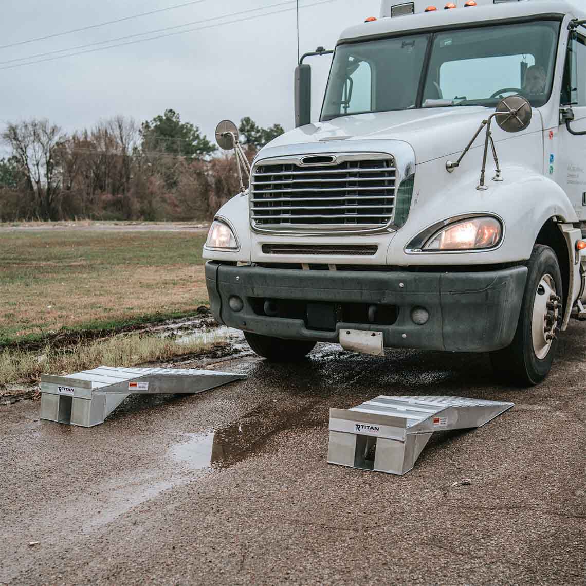Scratch and Dent - HD Aluminum Semi Truck Riser Ramps - FINAL SALE ...
