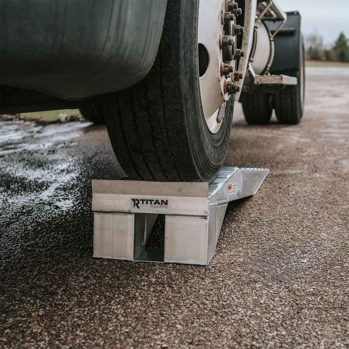 SCRATCH AND DENT - HD Aluminum Semi Truck Riser Ramps - FINAL SALE - view 5